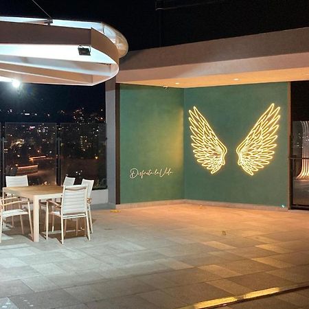 Confort Suite La Carolina Quito Exteriör bild