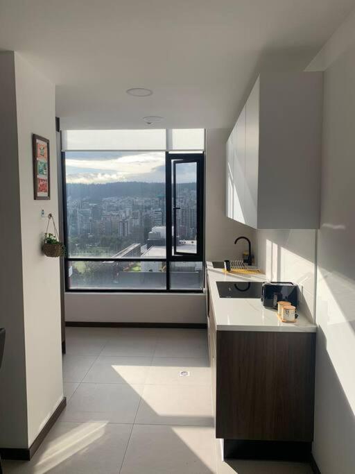 Confort Suite La Carolina Quito Exteriör bild